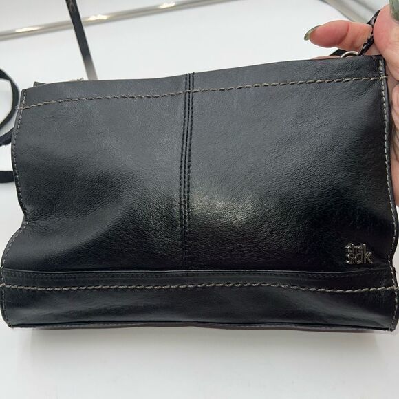 The Sak Simplistic Crossbody Black Leather Bag - Picture 3 of 13